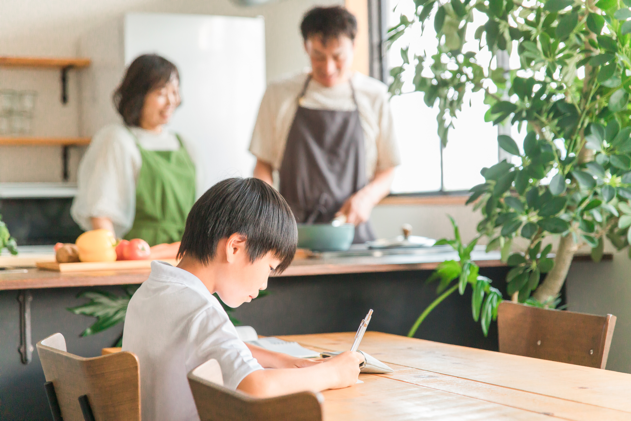 リノベーションで子育てしやすい家に。間取りと素材のポイント
